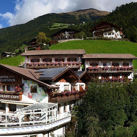 Pension Felseneck San Leonardo in Passiria Exterior foto